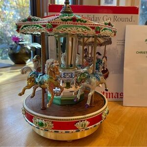 Mr Christmas Musical Holiday Carousel Merry Go Round 2001 15 songs Box Inc